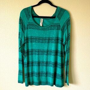 Aventura Scoop Neck Lightweight Long Sleeve Top XL Stripe Beachy Shirt Coverup